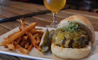 Jelp-App-Tijuana-A-Domicilio-BCB-Tasting-Room-Hamburguesa de Rib Eye