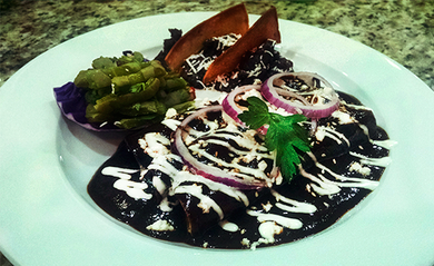 Enchiladas de Mole con Pollo
