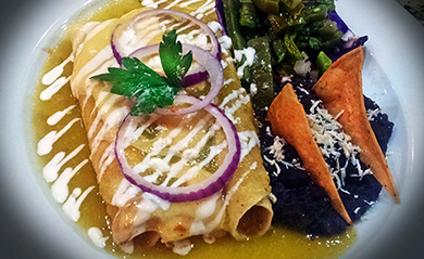 Enchiladas Verdes con Pollo