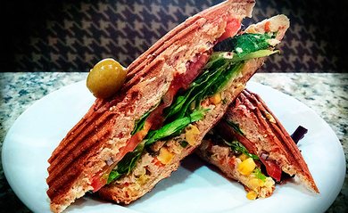 Sándwich con Ensalada de Atún